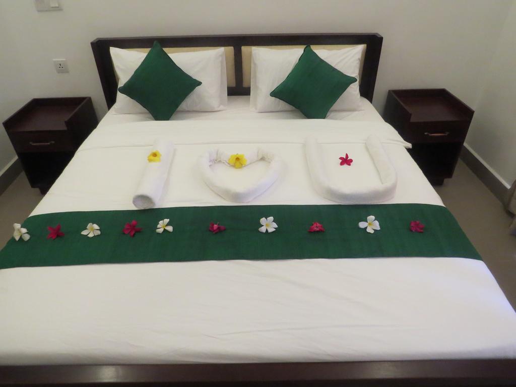 Samrach Boutique Hotel Phnom Penh Room photo